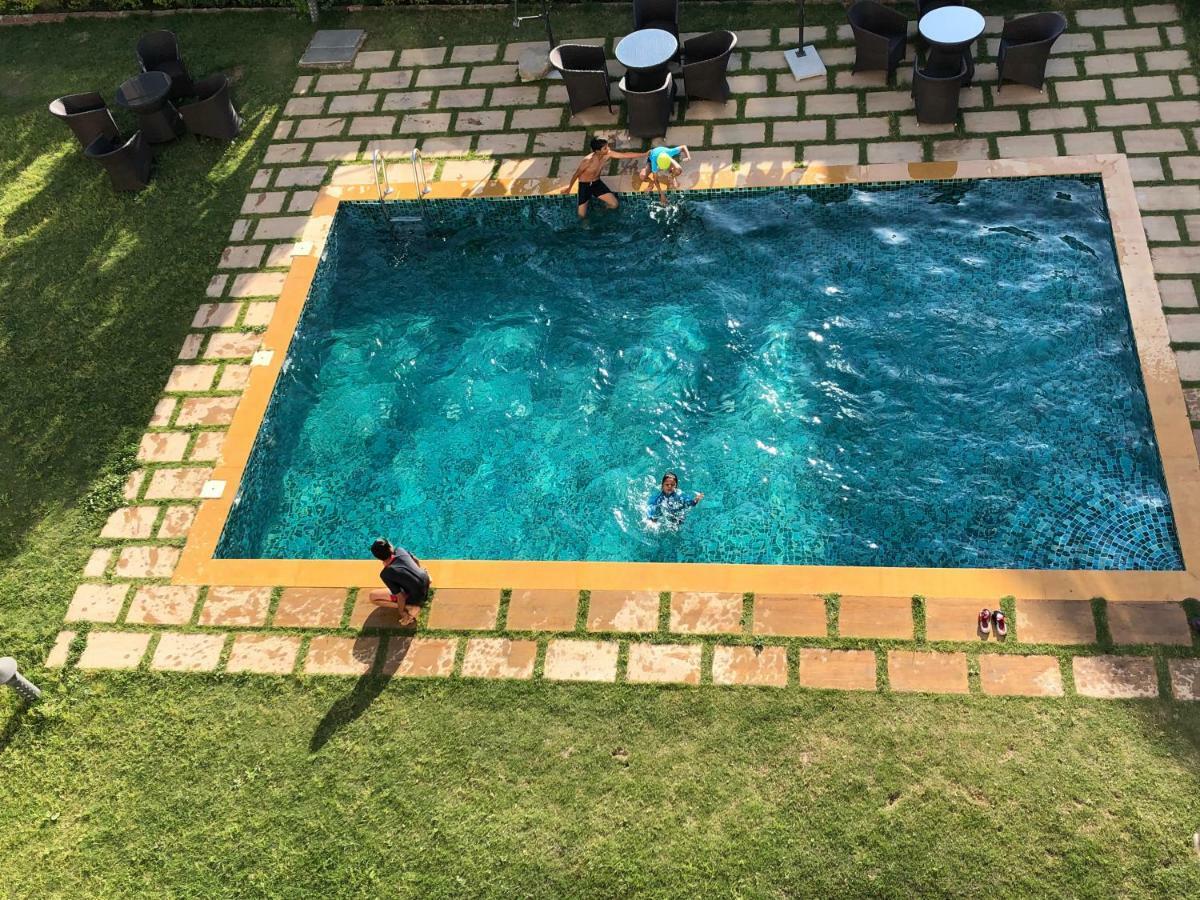 Alokik Resort- Pure Veg มะนาลี ภายนอก รูปภาพ