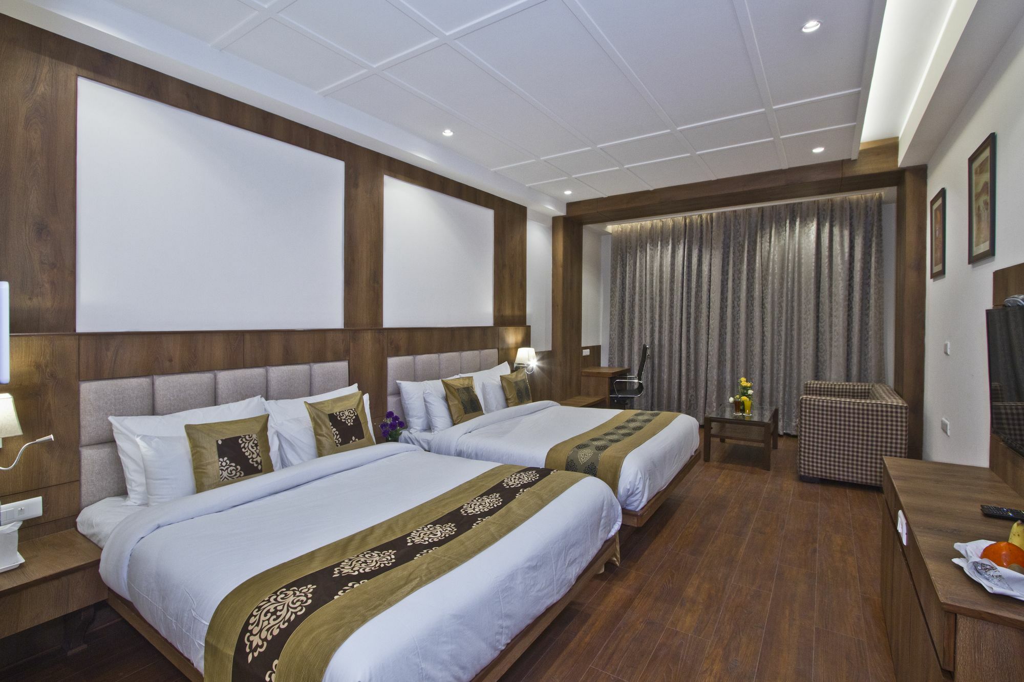 Alokik Resort- Pure Veg มะนาลี ภายนอก รูปภาพ